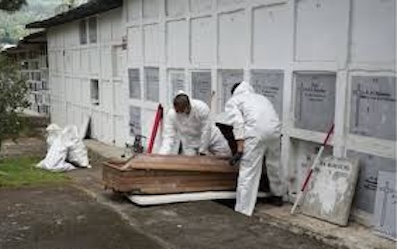 En los cementerios cercanos a Medellín hallan 24 cuerpos más de desaparecidos