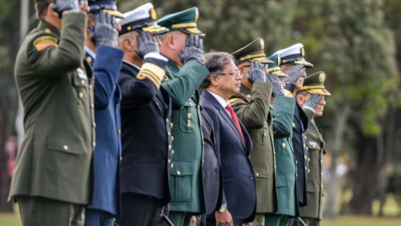 Petro dice que hay generales vinculados a las mafias del tráfico criminal del oro