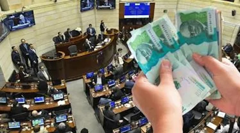 Pobres congresistas: Petro busca pellizcarles las abultadas billeteras